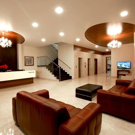 מלון חסן Palguni Residency מראה חיצוני תמונה